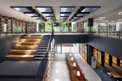 Gallery of Doksan Library / D.LIM architects - 1 Library Floor Plan, Small Library, Custom Closet Design, Beautiful Library, Library Architecture, Modern Library, Library Design, Architecture Office, Low Ceiling