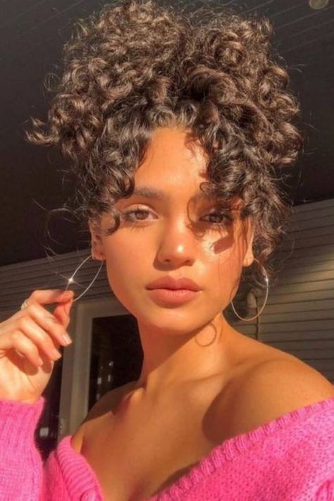 Thanksgiving Hairstyles, Curly Hair Beauty, Medium Length Curly Hair, Cute Curly Hairstyles, Colored Curly Hair, Hairdos For Curly Hair, Curly Hair Inspiration, Curly Girl Hairstyles, Long Curly Hair