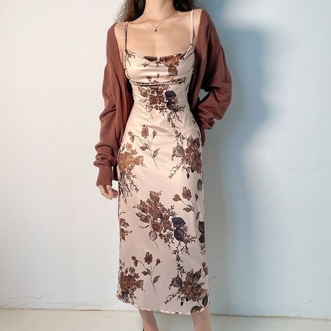 Elegant Outfit Party, Costum Elegant, Party Long Dress, Look Boho Chic, Goth Outfit, Spaghetti Strap Bodycon Dress, Backless Long Dress, 파티 드레스, Bodycon Floral Dress