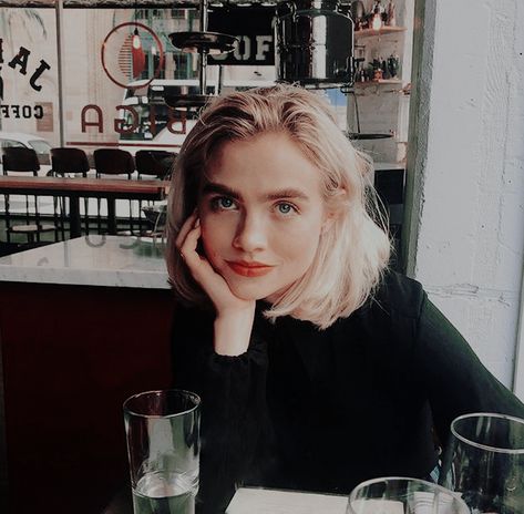 maddie hasson Maddie Hasson, Betsy Braddock, Sabrina Spellman, Paparazzi Photos, How To Start Conversations, Lily Collins, True Beauty, Face Claims, Character Inspiration