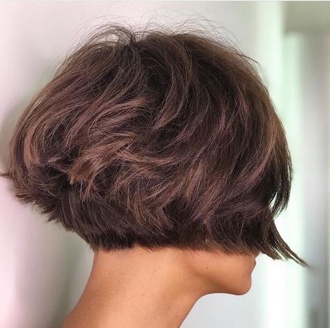 Short Bob Haircuts With Bangs, Bangs Korean, Youthful Haircuts, Bob Haircuts With Bangs, French Bob, Bob Haircut With Bangs, Hair Brained, Short Bob Haircuts, Bob Hair