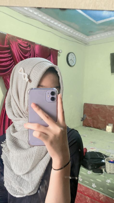 Hp Ip, Ootd Hijab Style, Naruto Wallpaper Iphone, Style Korea, Ootd Hijab, Funny Faces, Aesthetic Photo, Do More, Hijab Fashion