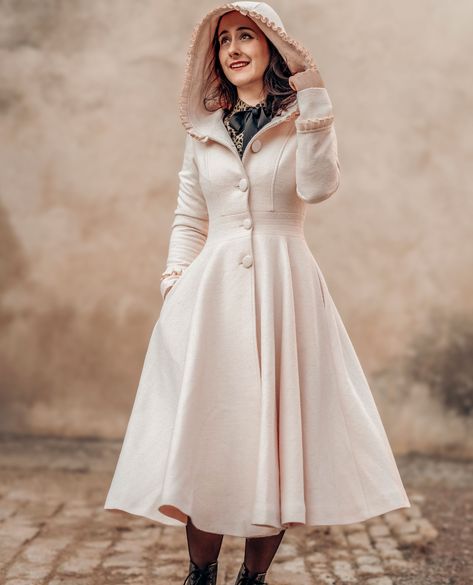 Coat With Skirt, Feminine Coat, Pink Wool Coat, Glamorous Christmas, Hooded Wool Coat, Princess Coat, Wool Winter Coat, Tailored Clothes, Christmas Dresses