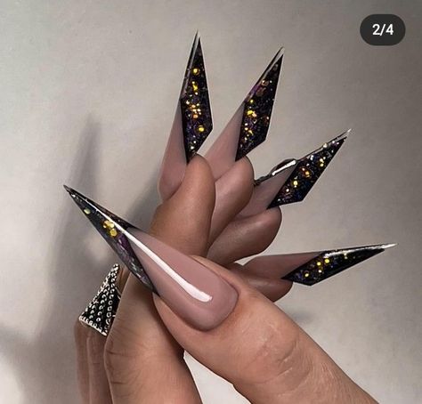 Design Summer Nails, Nails Ideas 2023, Nails After Acrylics, Summer Nails Ideas, Stilleto Nails Designs, Crazy Nail Designs, August Nails, Chic Nail Art, Sharp Nails