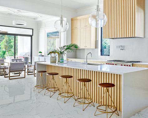 How did we create an organized feel in this open-concept kitchen? ⁠🤔⁠
⁠
Natural wood and sleek white surfaces bring balance, and glass pendant lights keep the space light and airy. 🌿🍽️✨  ⁠
⁠
Send this to someone who needs to see this kitchen!⁠
#KitchenGoals #ModernLiving #HomeInspo #InteriorDesign⁠
⁠⁠
📸 @amandajamesphoto⁠ White And Timber Kitchen, Scandi Kitchen, Timber Kitchen, Organic Kitchen, Coastal Kitchen, Kitchen Farmhouse, House Design Kitchen, Kitchen Room Design, Kitchen Inspiration Design