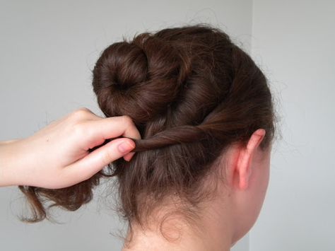 Classic Regency Hairstyle | locksofelegance Regency Hairstyle, Regency Hairstyles, Retro Updo, Historical Hairstyles, Vintage Hairstyles Tutorial, Victorian Hairstyles, Step By Step Hairstyles, Hair Today, Vintage Hairstyles