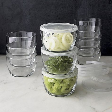 Shop Lidded Bowl with Clear Lid Set of 12.  Staple ingredients of a well-stocked kitchen.  Stackable and perfectly portable, these pint-sized, clear glass bowls are ideal for storing and transporting leftovers. We've got . Gadgets Kitchen Cooking, Glass Food Storage, Crate Storage, Cute Kitchen, Glass Food Storage Containers, Cool Kitchen Gadgets, Kitchen Tops, Glass Storage, Design Case