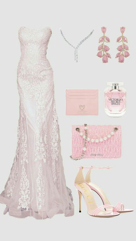 Pink dress inspo,pink dress asethetic. Gown Outfit Ideas, Dresses 2000s, Descendants Dr, Gown Outfit, Pink Gown, Dress Silver, Pink Gowns, Fashion Mood Board, Pink Dresses