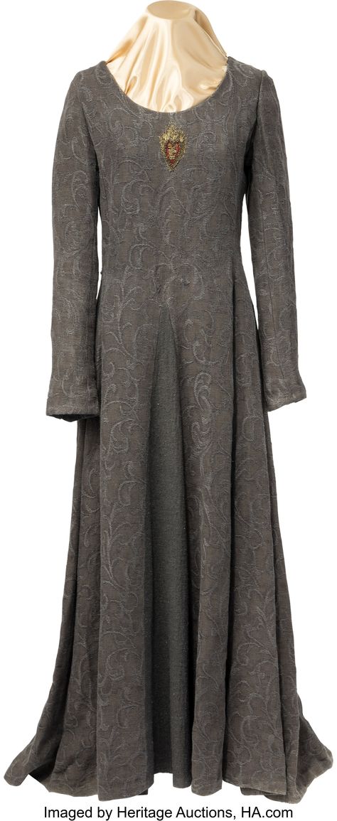 Selyse Baratheon (Tara Fitzgerald) Linen Dress from Game of Thrones | Lot #89219 | Heritage Auctions My Heritage, Linen Dress, Game Of Thrones, Auction