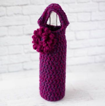 Make a crochet wine cozy out of scrap yarn! Fun and fast scrap yarn crochet wine cozy. #Scrapwinecozy #scrapyarnwincozy #crochetwinecozy #crochetscrapproject #crochet365knittoo Wine Cozy, Crochet Wine, Crochet Conversion Chart, Scrap Yarn Crochet, Yarn Project, Cozy Pattern, 4mm Crochet Hook, Scrap Yarn, Wine Bottle Covers