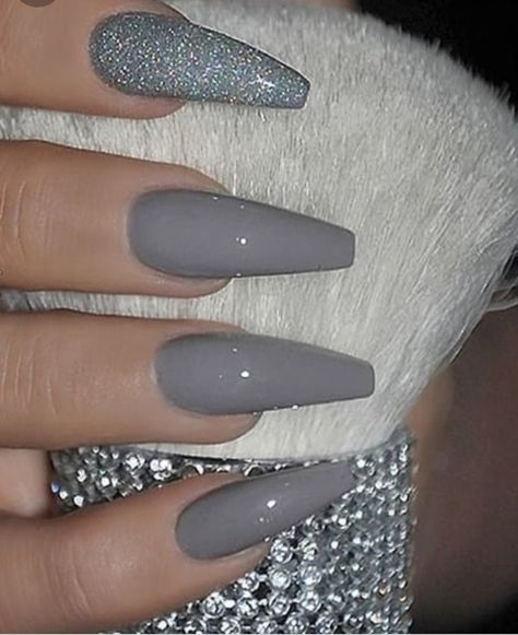 Grey Nail Art, Grey Nails, Stiletto Nail Art, Nails Stiletto, Winter Nails Acrylic, Nails Winter, Gray Nails, Design Nails, Trim Nails