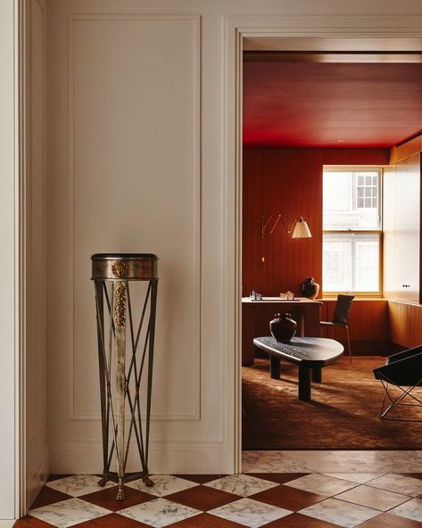 entry with red and marble checkerboard floors open to red color drenched room Ashe Leandro, Residential Entrance, Interior Design New York, House New York, The Shade Store, Show House, Shade Store, Urban Loft, Naomi Watts