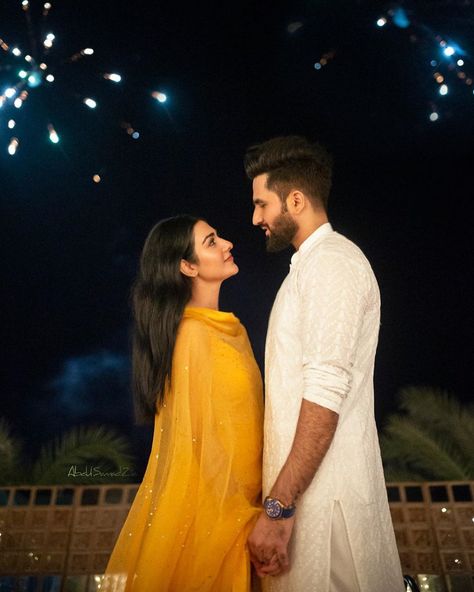 Sarah Khan & Falak Shabir Are Married! Check Out All Adorable Pictures + Videos From The Ceremony! - Wedbook Sarah Khan Falak Shabir, Sarah Khan And Falak Shabir, Falak Shabir, Simple Photos, Sarah Khan, Model Blouse, Pre Wedding Photoshoot Outfit, Indian Wedding Photography Couples, Engagement Photography Poses