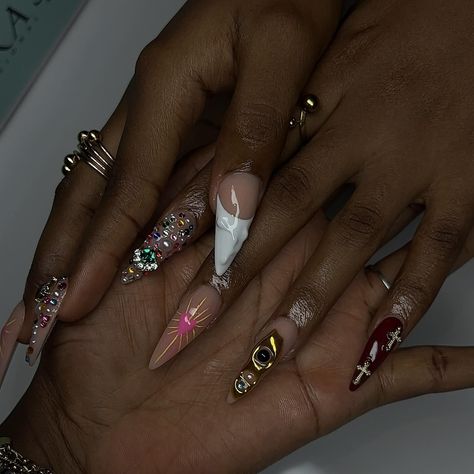 😻📸 #nails #nailsnailsnails #nailsofinstagram #explore Bedazzled Nails, Beauty Blog, Art Designs, Nail Inspo, Summer Nails, Nail Art Designs, Nail Art, Nails, Quick Saves