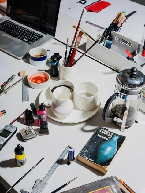 Desk Objects, Fragrance Branding, Office Photography, Writers Desk, Flash Photos, Photography Office, Art Alevel, Mid Century Aesthetic, Brand Photography Inspiration