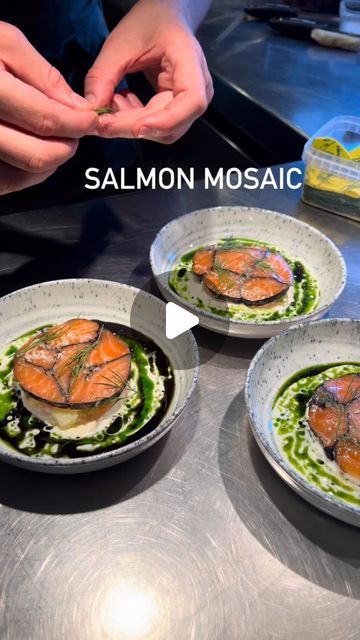 Paweł Samborski | Hey Y’all 😊😊🔔🔔⬇️⬇️⬇️✅✅✅‼️‼️👨‍🍳

Our new summer starter is ready 🔥🔥🙂 let’s plate it up 👨‍🍳👨‍🍳 beautiful Norwegian salmon mosaic with potato... | Instagram Buttermilk Sauce, Salmon Starter, Potatoes Chips, Norwegian Salmon, Summer Starter, Salmon Roll, Bohemian Kitchen, Hope You, Crispy Potatoes