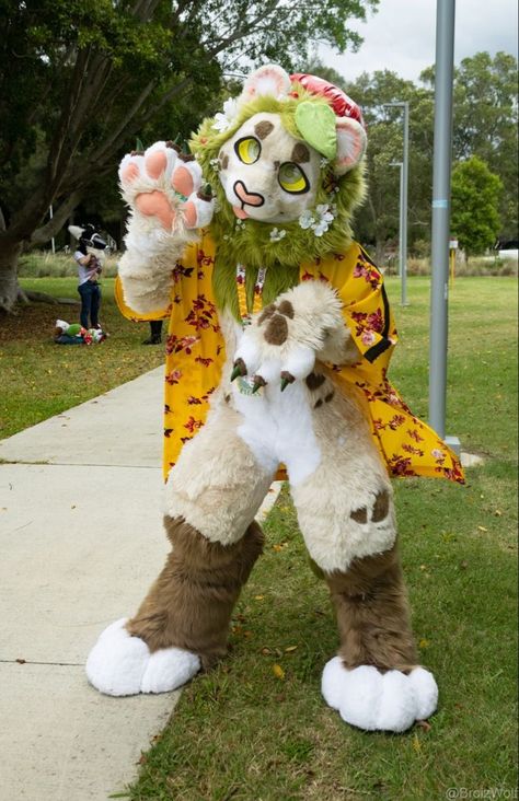 Fursuit Design Ideas, Cool Fursuit Ideas, Mushroom Fursuit, Cute Fursuit Ideas, Monkey Fursuit, Big Cat Fursuit, Bee Fursuit, Plantigrade Fursuit, Red Panda Fursuit