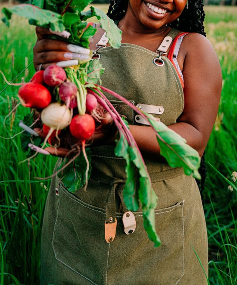 Black Women Farmers In America Female Farmer, Farmer Girl, Vegetable Farming, Farm Photography, Daughter Tattoos, Mother Daughter Tattoos, Multimedia Artist, Free Mind, Stardew Valley