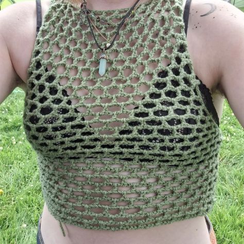 Close up of my mesh halter neck festival top ✨🧶🎶 Pattern/tutorial? #crochet #crochettop #festival #putfit #crochetclothes Crochet Party Top, Crochet Net Top, Crochet Party, Crochet Net, Net Top, Tutorial Crochet, Festival Tops, Pattern Tutorial, Party Tops