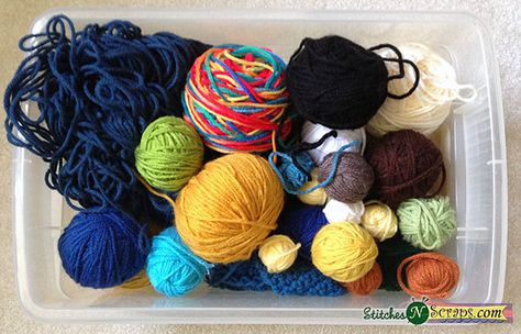 Leftover Yarn Project, Scrap Crochet, Yarn Scraps, Scrap Yarn Crochet, Leftover Yarn, Yarn Ideas, Crochet Rug Patterns, Linen Stitch, Yarn Diy