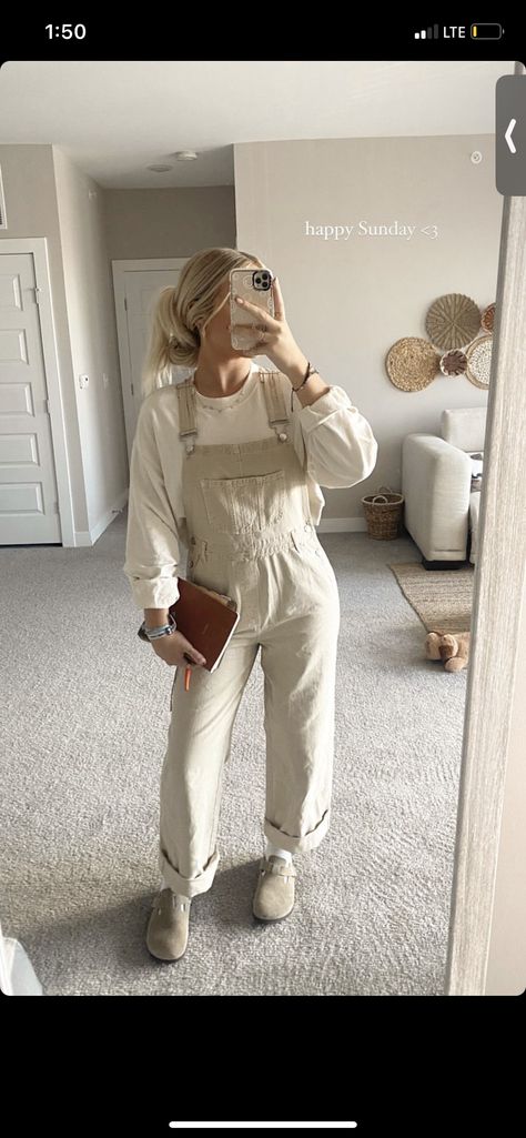 Conservative Mom Outfits, Winter Sunday Outfit Church, Cold Church Outfit, Counseling Outfits, Church Casual Outfit, Worship Leader Outfit, Nanny Outfits, Cutesy Outfits, Easter Sunday Outfit