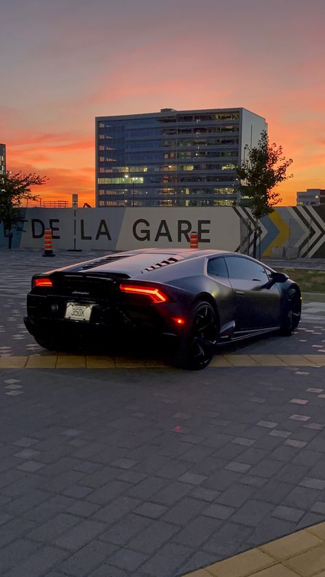 Picture of a Lamborghini Huracan EVO Lamborghini Huracan Evo Black, Lamborghini Huracan Aesthetic, Black Huracan, Lamborghini Huracan Black, Huracan Black, Bugatti Chiron Aesthetic, Bugatti Centodieci, Lambo Huracan, Lamborghini Huracan Evo