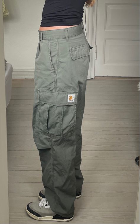 Carhartt Cargo Pants Women, Carhartt Pants Outfit, Carhart Pants, Gorpcore Pants, Work Pants Men, Carhartt Cargos, Pantalon Carhartt, Men Cargo Pants, Carhartt Cargo Pants