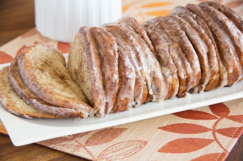 Cinnamon Slices – Rhodes Bake-N-Serv Cinnamon Breads, Rhodes Bread Recipes, Rhodes Bread Dough Recipes, Rhodes Rolls Recipes, Rhodes Bread Dough, Rhodes Recipes, Rhodes Bread, Rhodes Rolls, Cinnamon Roll Recipe Homemade