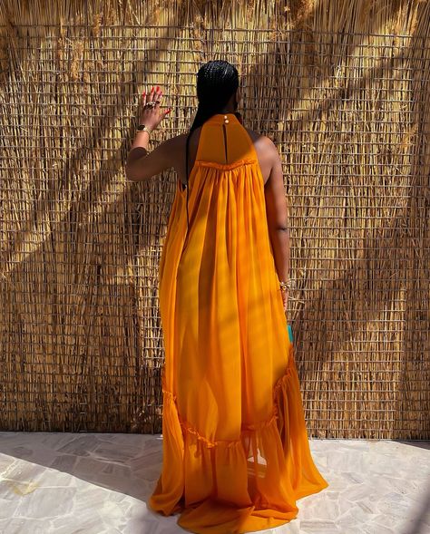 An Immediate Yes to the detailed Khairol Dress😍 Shop the stunning Khairol Dress now via the website:www.olarsgrace.com #olarsgrace #olarsgracewoman Elegant Vibes, Beach Gowns, Casual Gowns, Preggo Fashion, Color Blocking Outfits, July 31, Colourful Outfits, African Dress, African Clothing