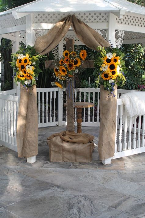 Diy Wedding Gazebo, Easy Diy Wedding Decorations, Outdoor Wedding Gazebo, Gazebo Wedding Decorations, Wedding Arch Rental, Wedding Gazebo, Gazebo Decorations, Sunflower Wedding Decorations, Hanging Jars