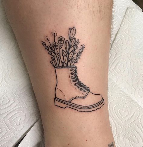 Doc Marten Tattoo, Gardening Tattoo Ideas, Dr Martens Tattoo, Illustrative Tattoo Style, Socks Tattoo, Mini Tats, Tattoo Garden, Aesthetic Tattoos, Cool Small Tattoos