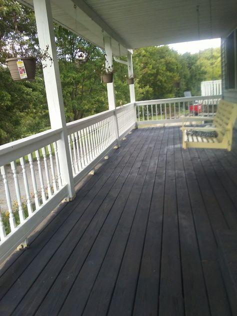 Cabot dark slate semi solid stain. Grey Deck Stain, Patio Roof Extension Ideas, Deck Stain Colors, Deck Restoration, Deck Stain, Farmhouse Patio, Deck Colors, Porch Colors, Patio Deck Designs