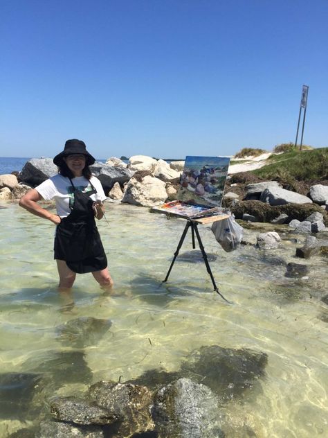 Travelling Artist, Painting At The Beach, Traveling Artist, En Plein Air Painting, Plein Air Easel, Girls Beach Trip, Magical Landscape, Outdoor Painting, Rising Tide