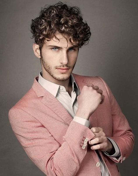 12 Exotic Perm Hairstyles for Guys to Stand Out Best Curly Haircuts, Trendy Mens Haircuts, Haircut Men, Haircuts For Wavy Hair, Corte De Cabelo Masculino, Mens Haircuts Short, Trendy Haircuts, Permed Hairstyles, Curly Hair Men