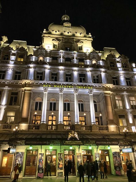 London, 01. Feb. 2020: Phantom of the Opera at Her Majesty‘s Theatre...always a classic Phantom Of The Opera London, Theatre Exterior, Opera London, Thea Stilton, Life In The Uk, Musical Theatre Broadway, Fall 24, Royal Albert Hall, New Paris