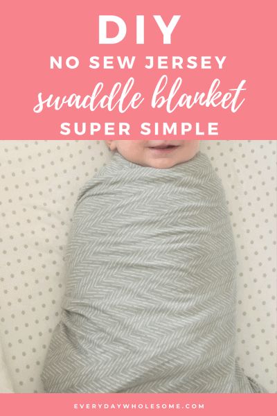 Baby Swaddle Diy, Newborn Swaddle Blanket, Diy Baby Blanket, Newborn Hacks, Baby Sleep Problems, Newborn Swaddle, Blanket Diy, Baby Swaddle Blankets, Baby Diy