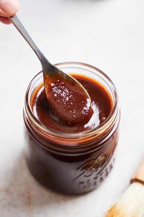 Homemade BBQ Sauce | Olive & Mango Bbq Sauce Photography, Sauce Photography, Make Bbq Sauce, Homemade Rubs, How To Make Bbq, Diy Foods, Homemade Bbq Sauce, Condiment Recipes, Bbq Sauce Homemade