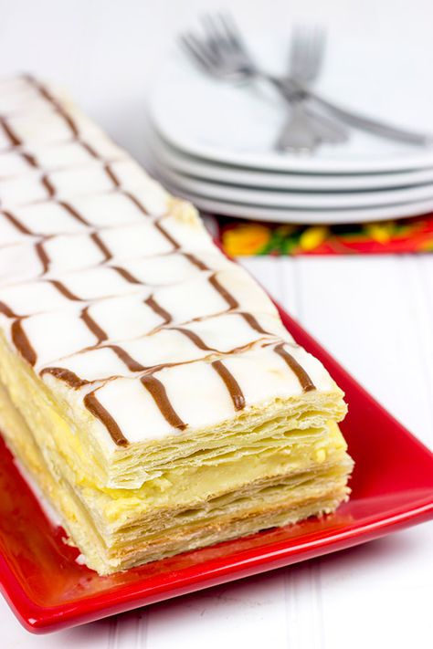 Mile Feuille Dessert, Napolean Puff Pastry Recipe, Napoleon Dessert, Napoleons Recipe, Custard Slice, Vanilla Pastry Cream, Napoleon Cake, French Baking, British Desserts