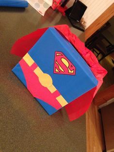 Superhero Valentines, Kino Box, Making Valentines, Diy Valentines Box, Valentine Boxes For School, Kids Valentine Boxes, Valentine Card Box, Valentine Boxes, Valentine Mailbox