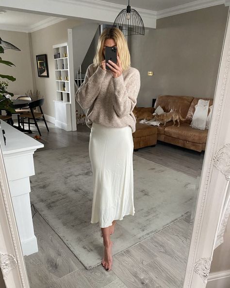 Engagement Party Outfit Guest, Slip Skirt Outfit, Chipped Nails, Engagement Party Outfit, Emma Hill, Satin Skirt Outfit, Slip Skirt, Silk Skirt, Casual Street Style