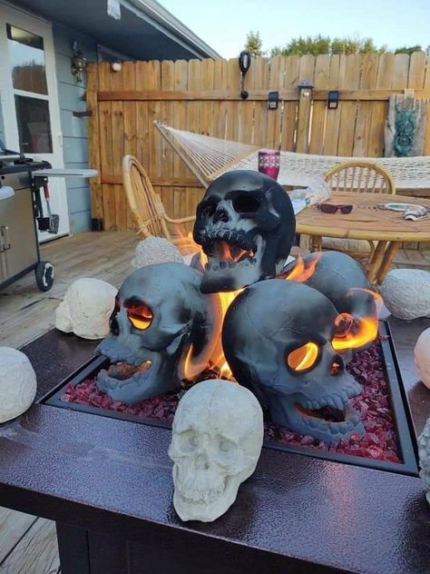 Skull Fire Pit, Eternal Darkness, Future Furniture, Skull Fire, Gothic Furniture, Dark Home Decor, Goth Decor, Gothic Vintage, Diy Fire Pit