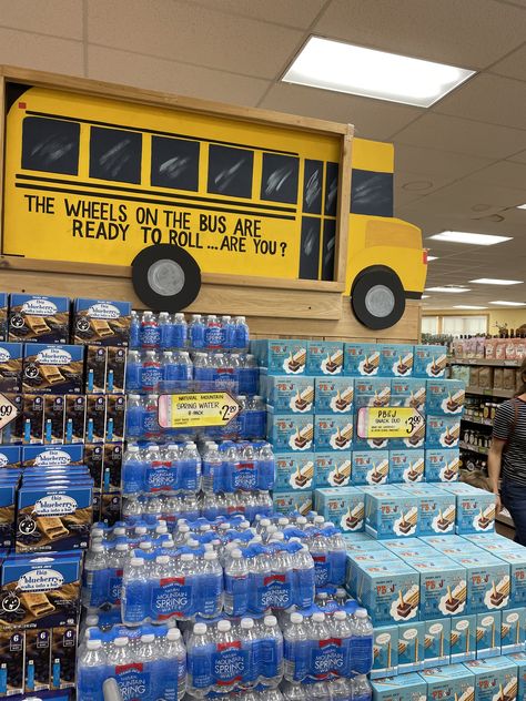 Grocery Store Display Ideas, Grocery Display, Grocery Store Display, Store Display Ideas, Grocery Sign, Wheels On The Bus, 7 Eleven, School Inspiration, Trader Joe’s