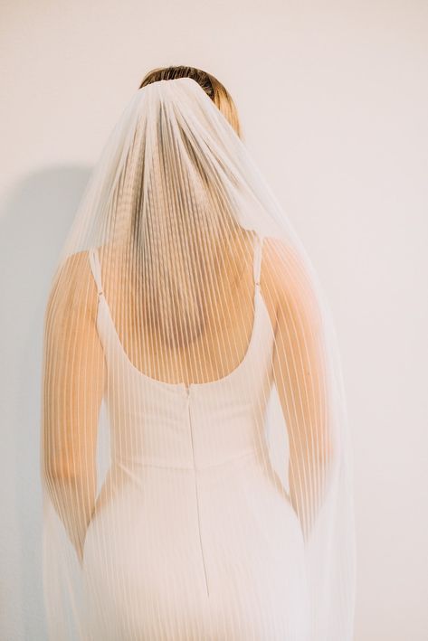 Alexandria Pleated Veil White Wedding Veil Soft Wedding - Etsy Ballet Veil, Pleated Veil, Waltz Veil, White Wedding Veil, Modern Veil, Wedding Veil Styles, Unique Veil, Wedding Veils Short, Cap Veil