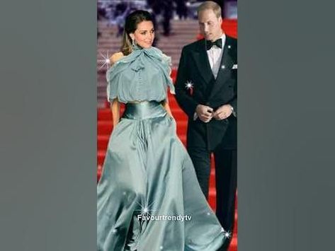 Princess Katherine, Kate Middleton Outfits, Stylish Jumpsuit, Princess Catherine, Catherine Elizabeth Middleton, Lady Diana Spencer, Duchess Catherine, Grey Dress, William And Kate