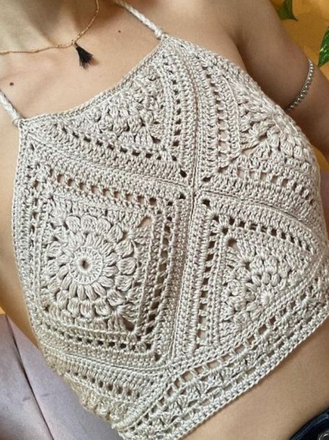 Costumes Faciles, Crochet Blouse Pattern, شال كروشيه, Crochet Bra, Crochet Crop Top Pattern, Mode Crochet, Crochet Ladies Tops, Crochet Fashion Patterns, Crochet Shirt