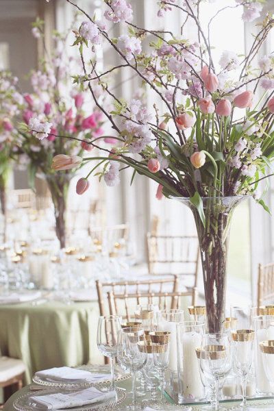 Spring Event Ideas, Wedding Centerpieces Tall, Outdoor Wedding Table Decorations, Chatham Bars Inn Wedding, Spring Table Centerpieces, Outdoor Wedding Tables, Wedding Table Decorations Centerpieces, Rustic Wedding Table Decor, Tulip Wedding