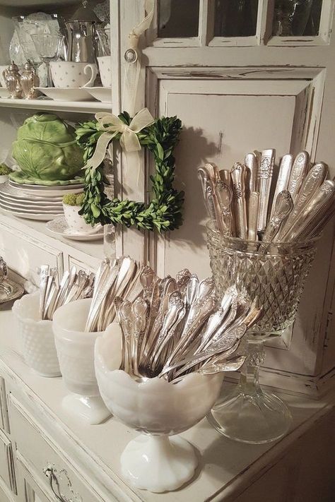 Display Silverware, Silverware Display, Silver Display, French Country Kitchens, Deco Studio, Antique Silverware, Vintage Cutlery, Antique Booth, French Country Kitchen