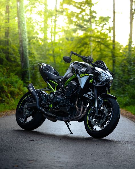 moody woods💚 ❗️ Follow for more❗️ ❗️ DM for Collab ❗️ 🏍️ Kawasaki Z900 📸 Sony A6400 🔭 70-180mm f/2.8 (current photo) 🔭50mm f/1.8 🎨 Adobe Lightroom/ Photoshop ©️ Rights by @3ir1o #kawasaki #zmodel #bikestube #bikelife #motorcycle #bikeedit #edits #reels #motorcyclereels #swiss #2wheels#bikelovers#motorbike #nakedbike#biker #bike #bikeride #superbike#shooting #bikelife #z900 #kawasakiz900 #sony #sonya6400 #3ir1o Z 900 Kawasaki, Kawasaki Ninja Z900, Kawasaki Ninja 900, Kawasaki Bike, Kawasaki 900, Kawasaki Zx9r, Ninja H2r, Sony A6400, Tmax Yamaha