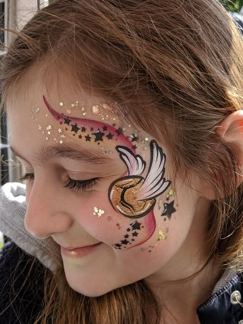 Children’s Face Paint Ideas, Harry Potter Face Paint, Princess Face Paint, Maquillage Harry Potter, Face Painting Flowers, Princess Face Painting, Face Painting For Boys, Christmas Face Painting, Harry Potter Face