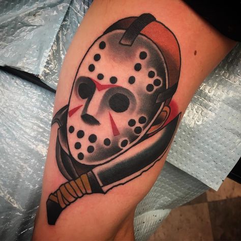 Jimmy Snaz on Instagram: “Quick little #jasonvoorhees tattoo done tonight. Just under 2 hours. #bostontattoo #bostontattoocompany #jasontattoo #fridaythe13th…” Halloween Tattoo Designs, Jason Tattoo, Horror Tattoo Ideas, Nintendo Tattoo, Horror Sleeve, Friday The 13th Tattoo, Horror Movie Tattoos, Horror Tattoos, 13 Tattoos